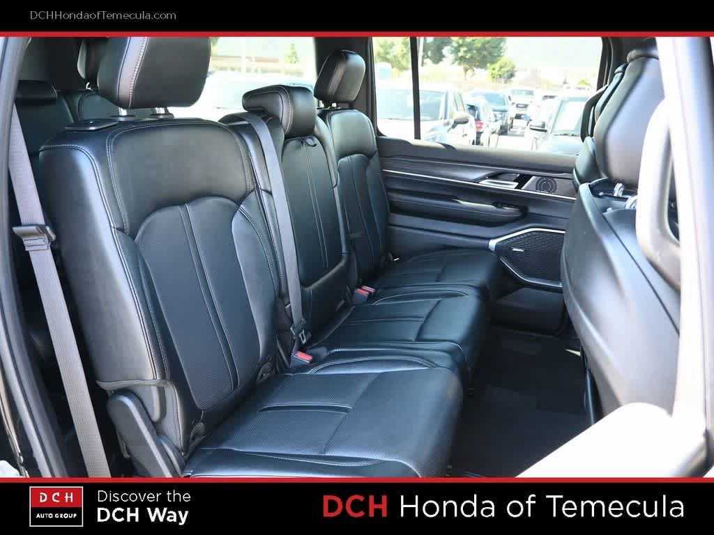 Thumbnail: 2024 Jeep Wagoneer - 21