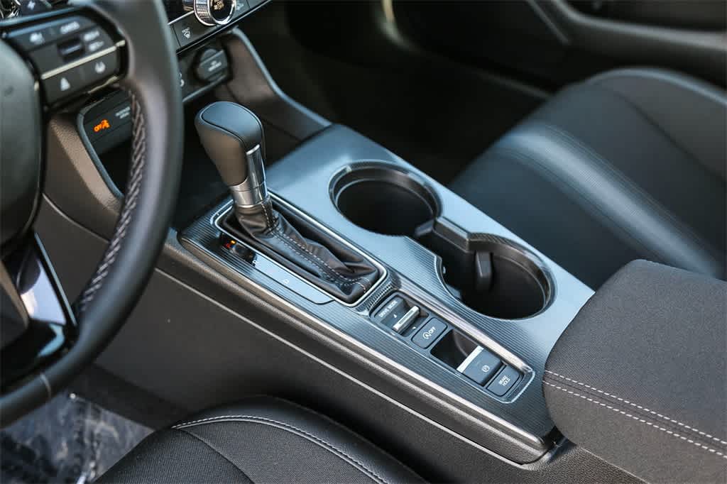 2025 Honda Civic Sport 19