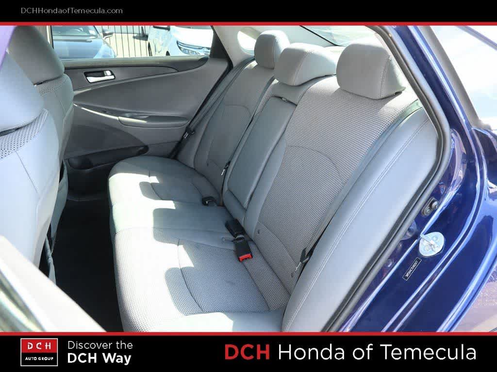 Thumbnail: 2014 Hyundai Sonata - 18