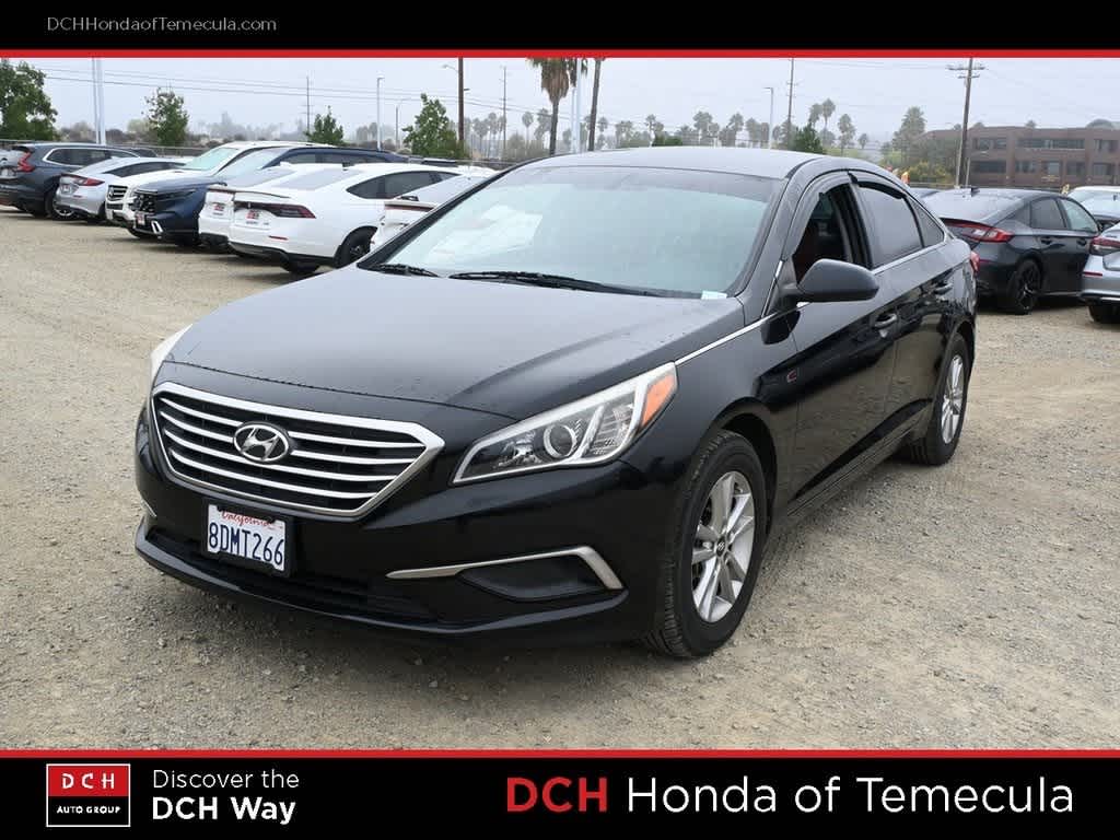 Thumbnail: 2017 Hyundai Sonata - 1