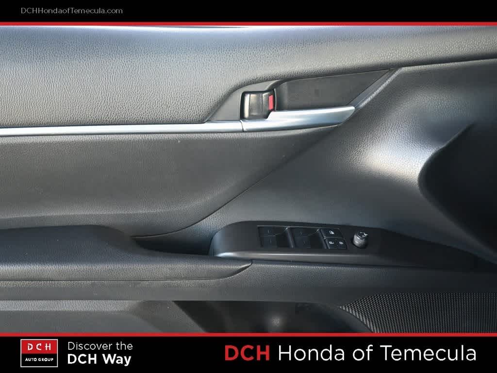 Thumbnail: 2023 Toyota Camry - 16