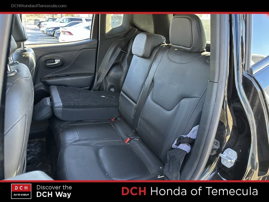 Thumbnail: 2019 Jeep Renegade - 18