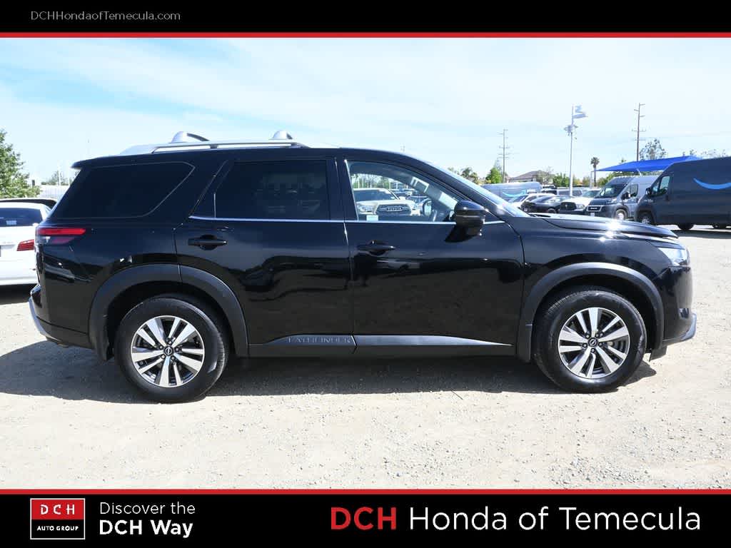 Thumbnail: 2022 Nissan Pathfinder - 5