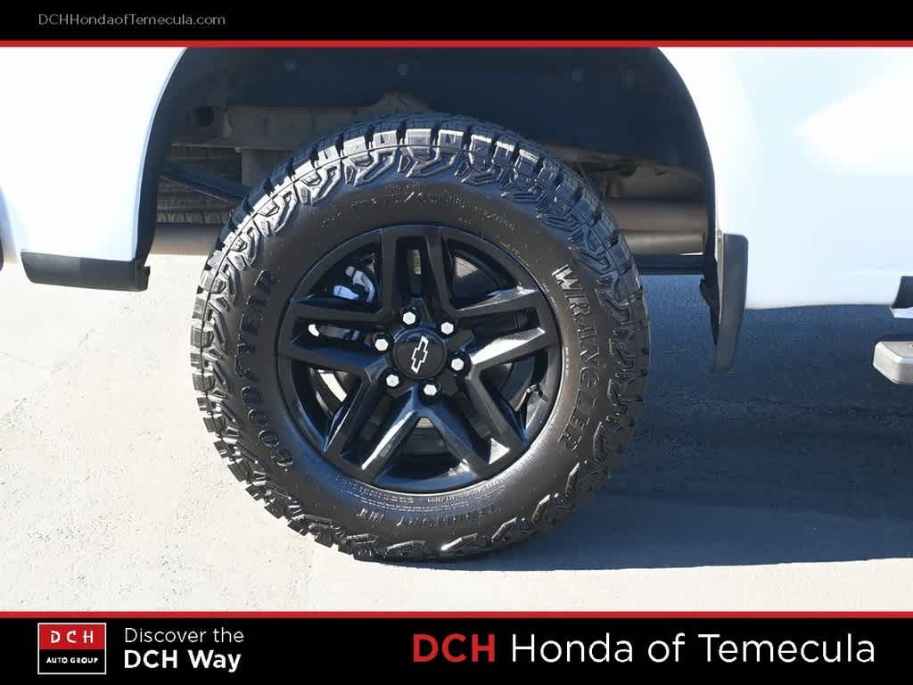 Thumbnail: 2023 Chevrolet Silverado 1500 - 23