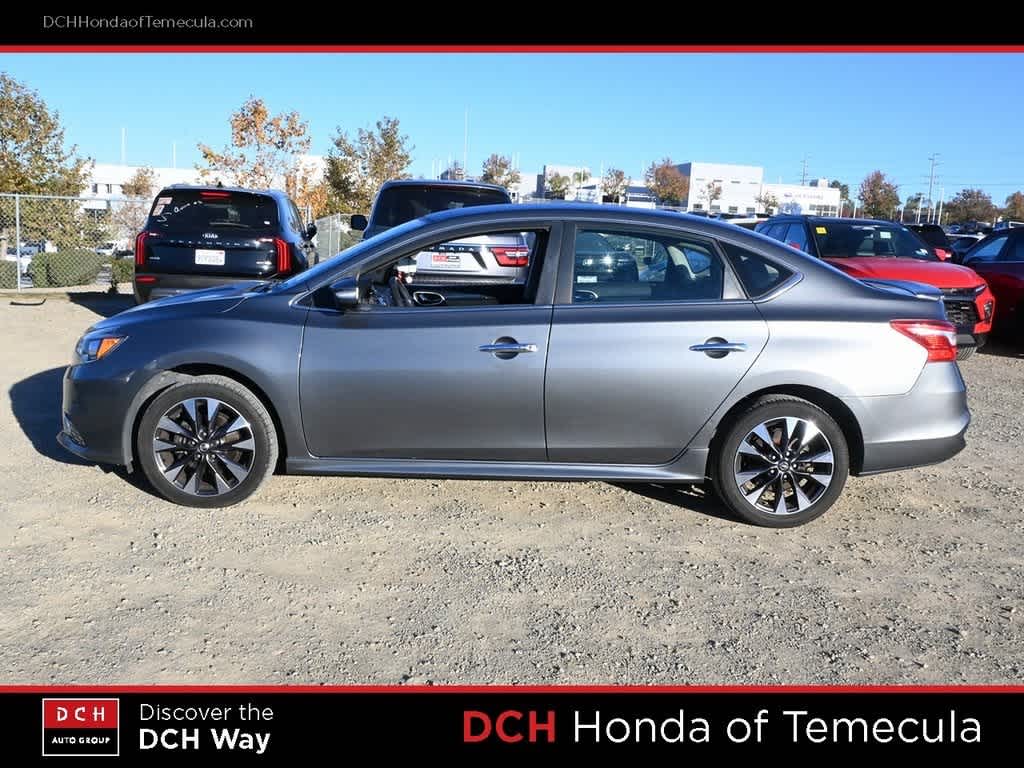 Thumbnail: 2016 Nissan Sentra - 4