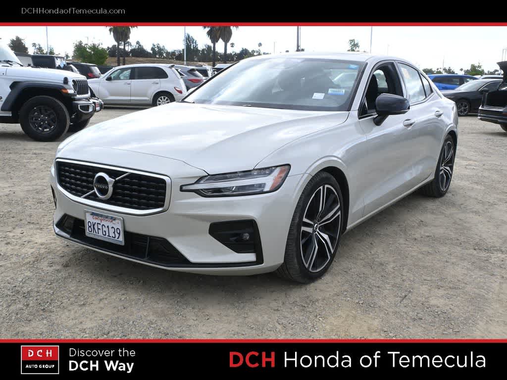 Thumbnail: 2019 Volvo S60 - 1