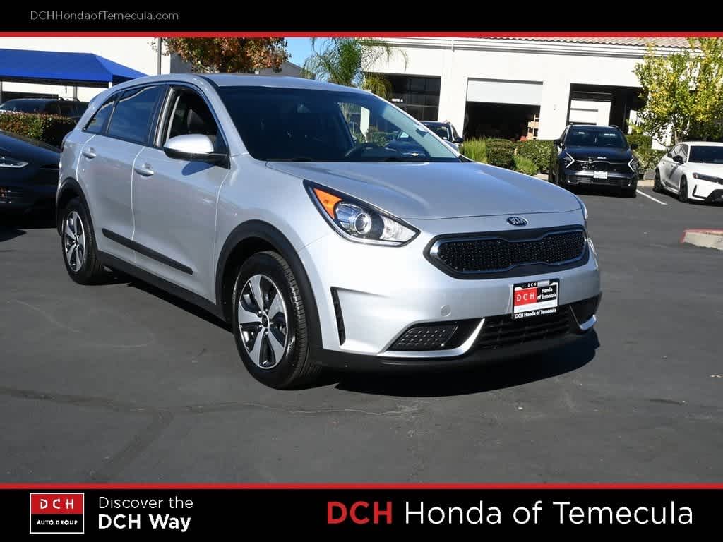 Thumbnail: 2017 Kia Niro - 3