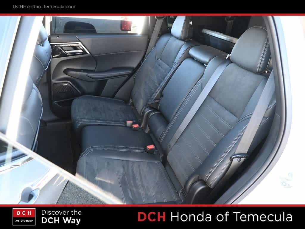 Thumbnail: 2025 Mitsubishi Outlander - 18