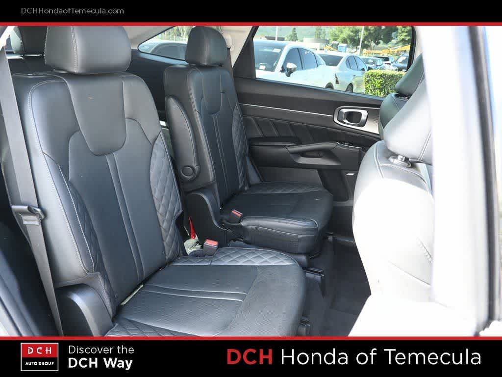 Thumbnail: 2021 Kia Sorento - 21