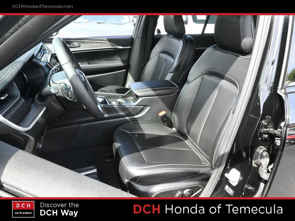 Thumbnail: 2024 Jeep Grand Cherokee - 18