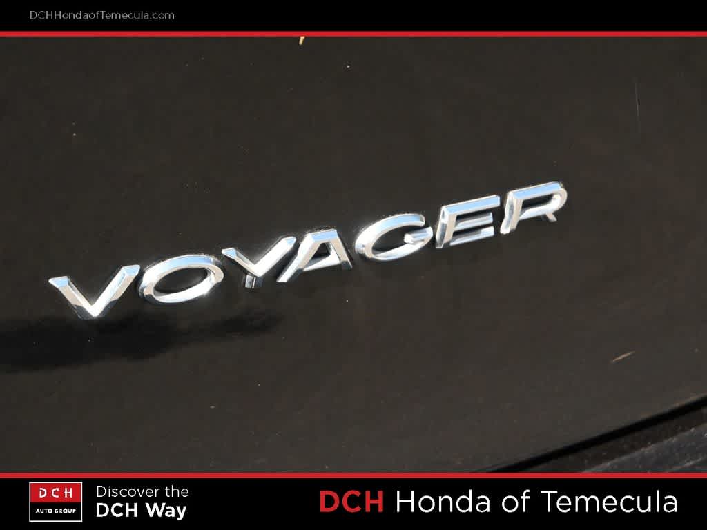 Thumbnail: 2023 Chrysler Voyager - 6