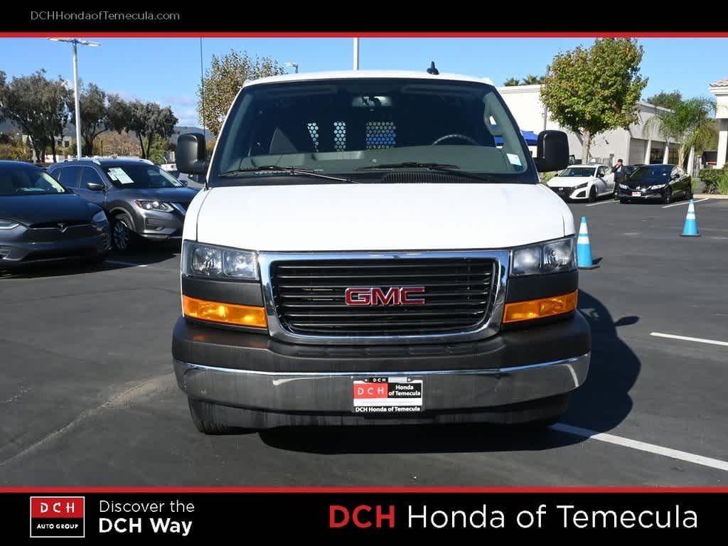 Thumbnail: 2024 GMC Savana - 2