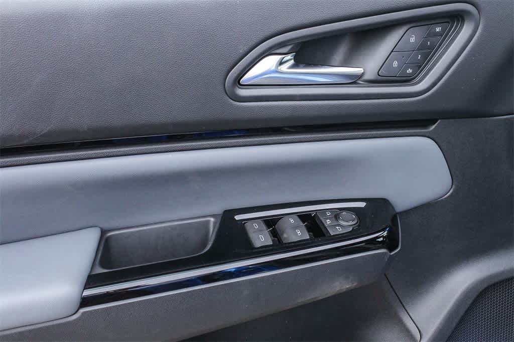 Thumbnail: 2026 Honda Prologue - 19