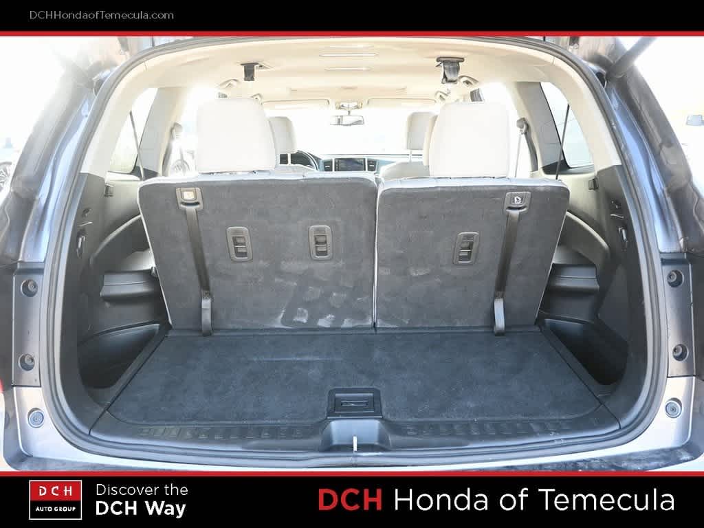 Thumbnail: 2017 Honda Pilot - 21
