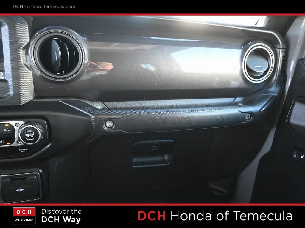 Thumbnail: 2022 Jeep Gladiator - 14