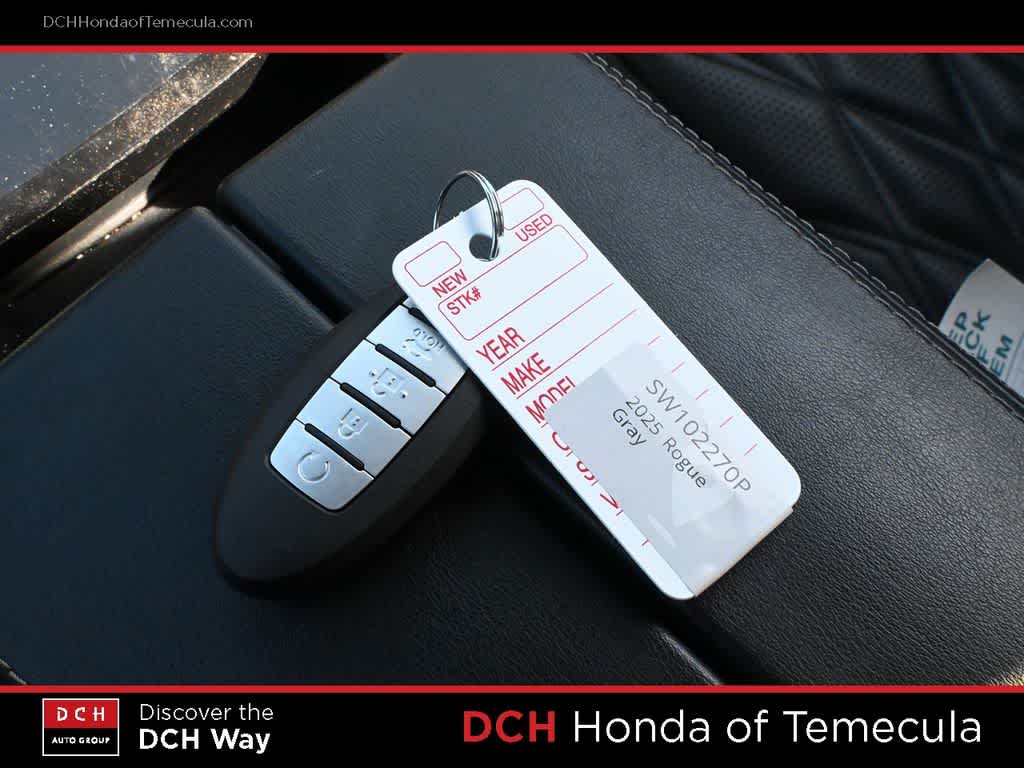 Thumbnail: 2025 Nissan Rogue - 8