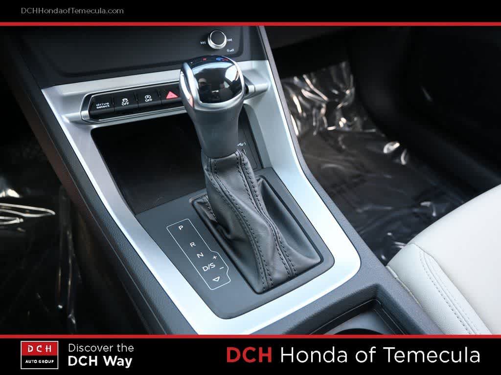 Thumbnail: 2024 Audi Q3 - 11