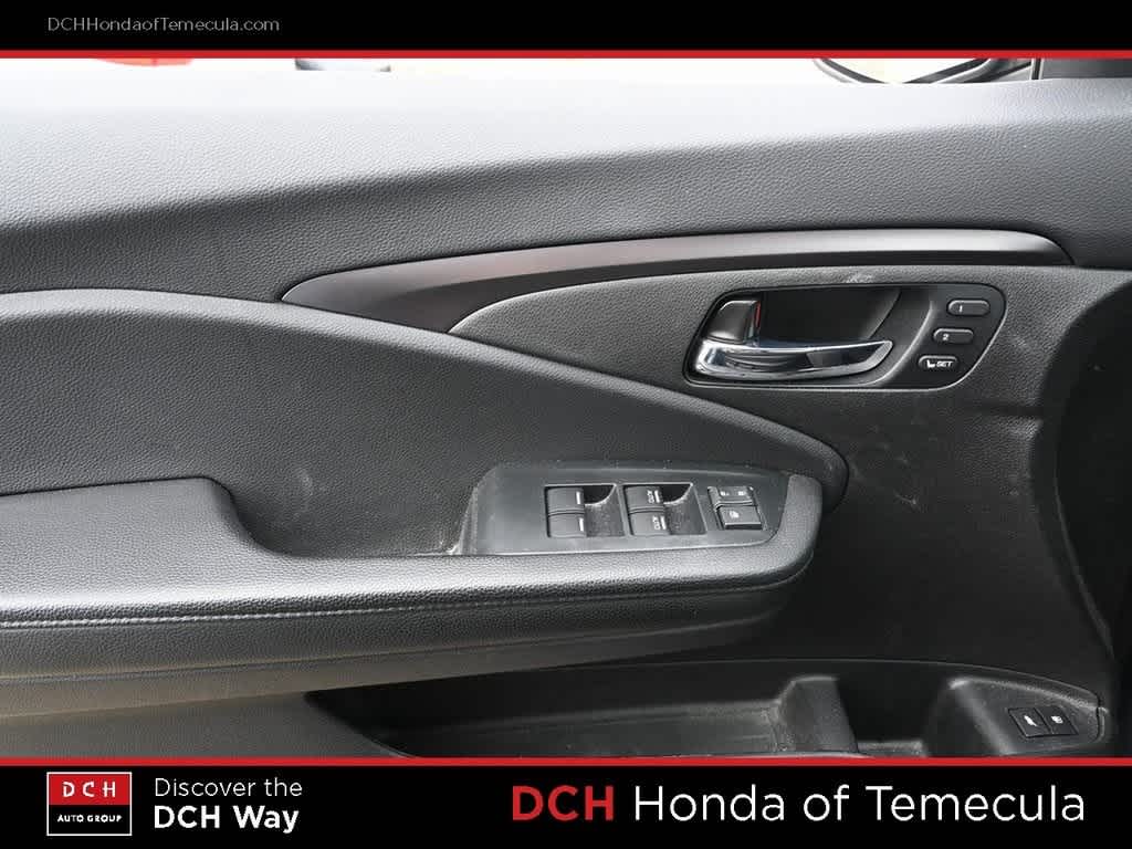 Thumbnail: 2022 Honda Pilot - 15
