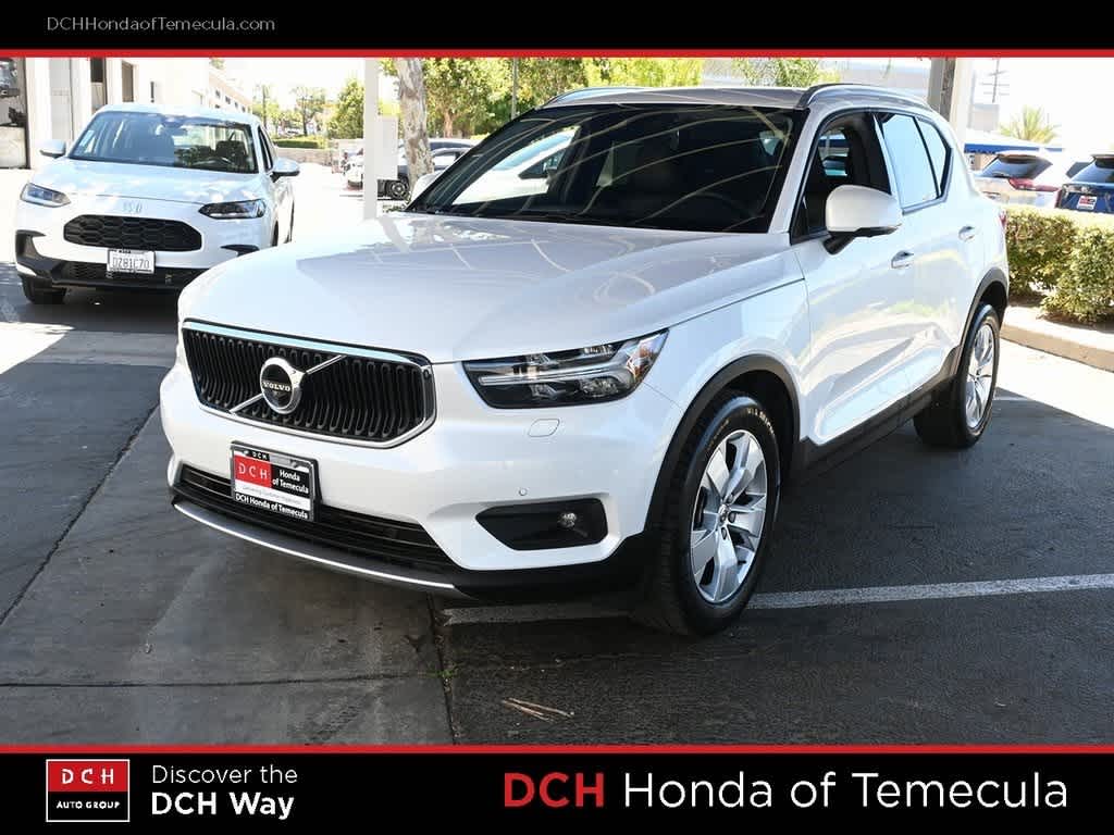 Thumbnail: 2021 Volvo XC40 - 1