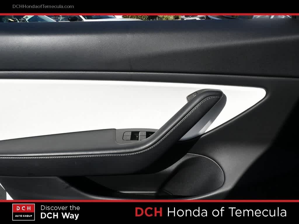 Thumbnail: 2020 Tesla Model 3 - 16