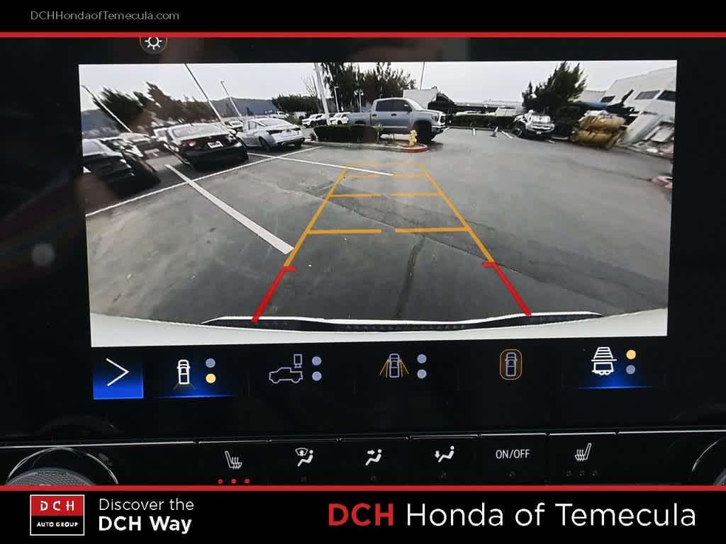 Thumbnail: 2024 Chevrolet Colorado - 13