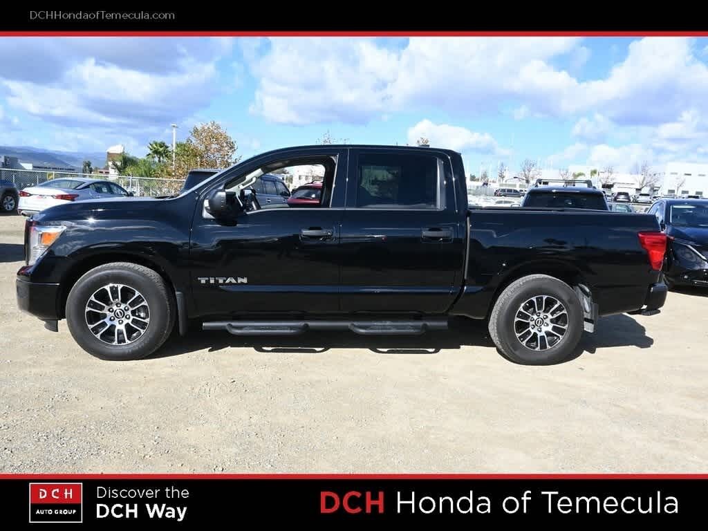 Used 2024 Nissan Titan SV Truck Crew Cab