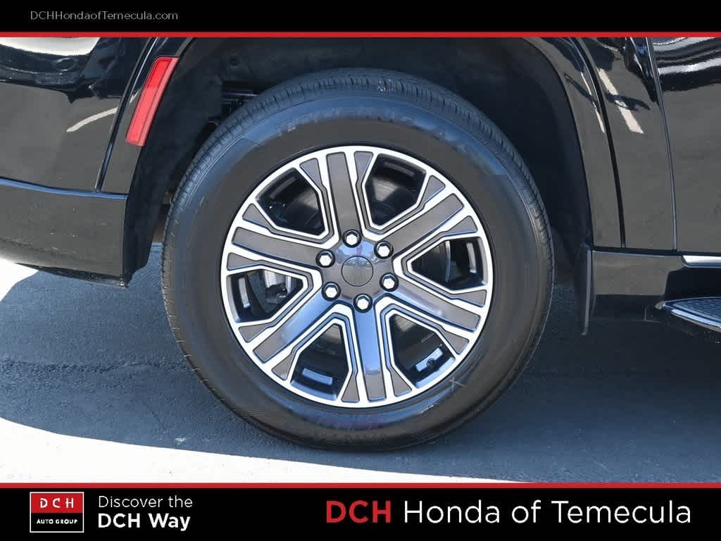 Thumbnail: 2024 Jeep Wagoneer - 24