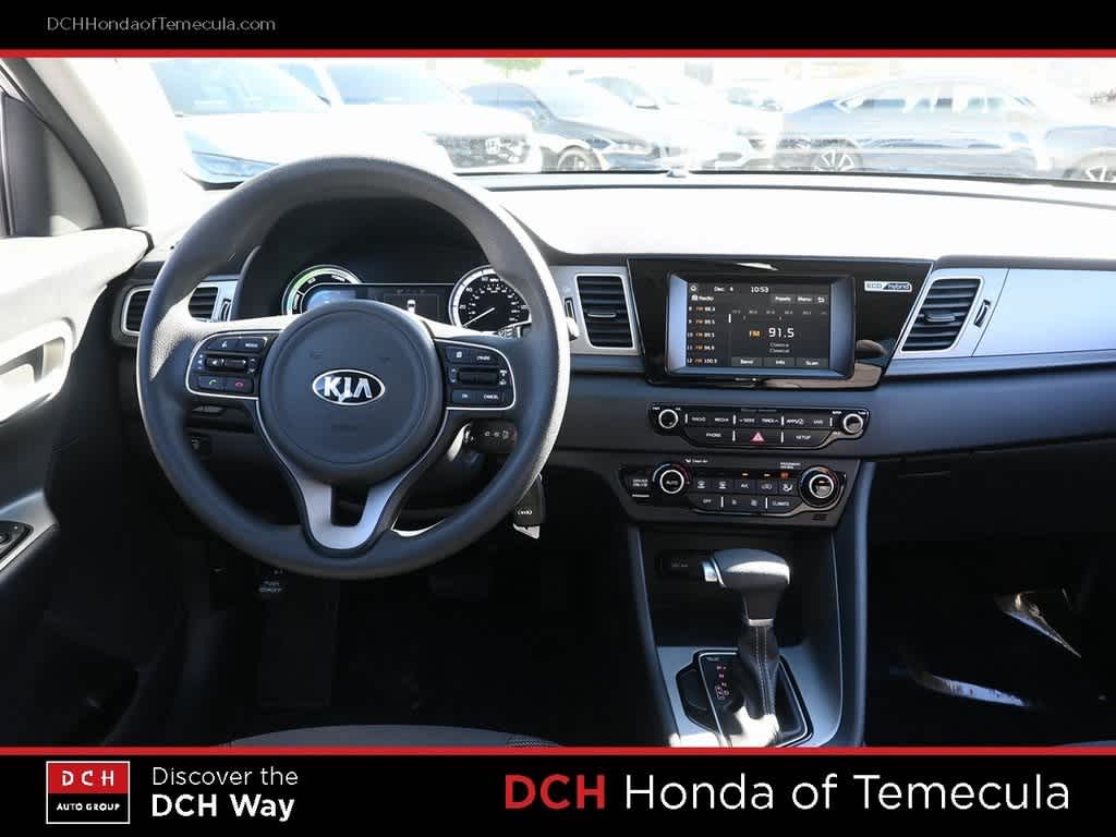 Thumbnail: 2017 Kia Niro - 8