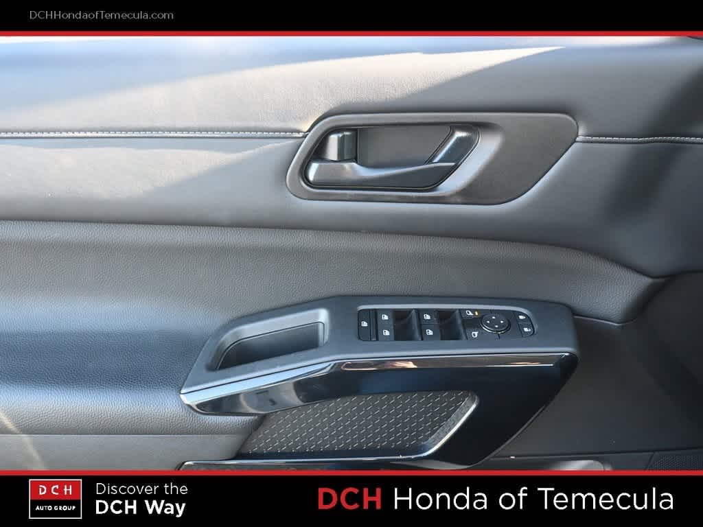 Thumbnail: 2024 Nissan Pathfinder - 15