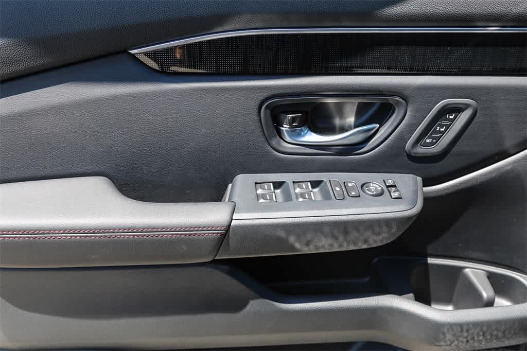 Thumbnail: 2025 Honda Pilot - 24
