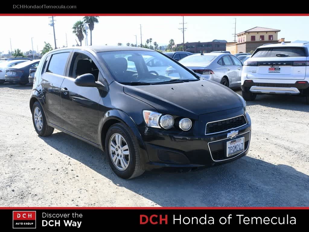 Thumbnail: 2016 Chevrolet Sonic - 3