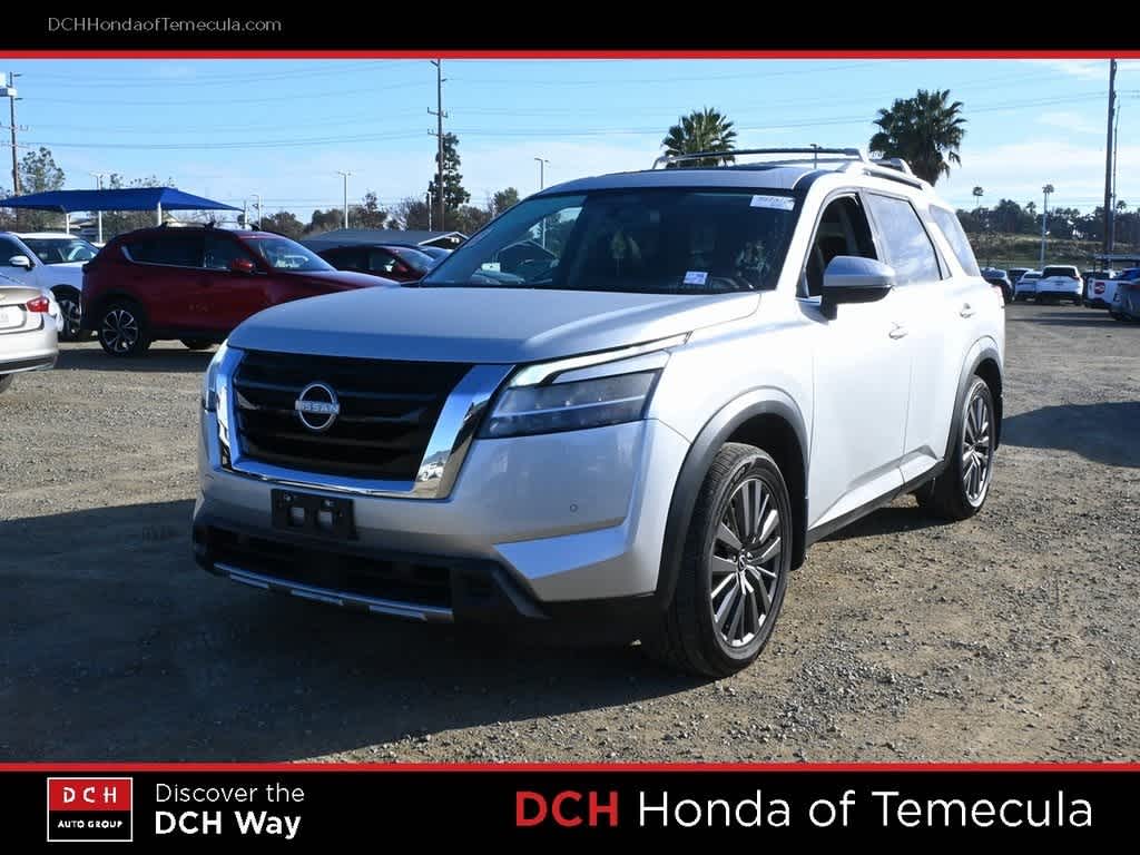 2024 Nissan Pathfinder SL
