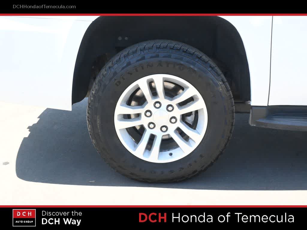 Thumbnail: 2019 Chevrolet Suburban - 24