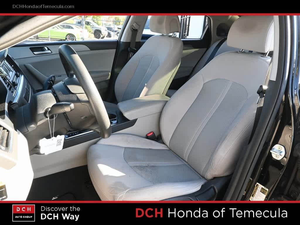 Thumbnail: 2015 Hyundai Sonata - 17