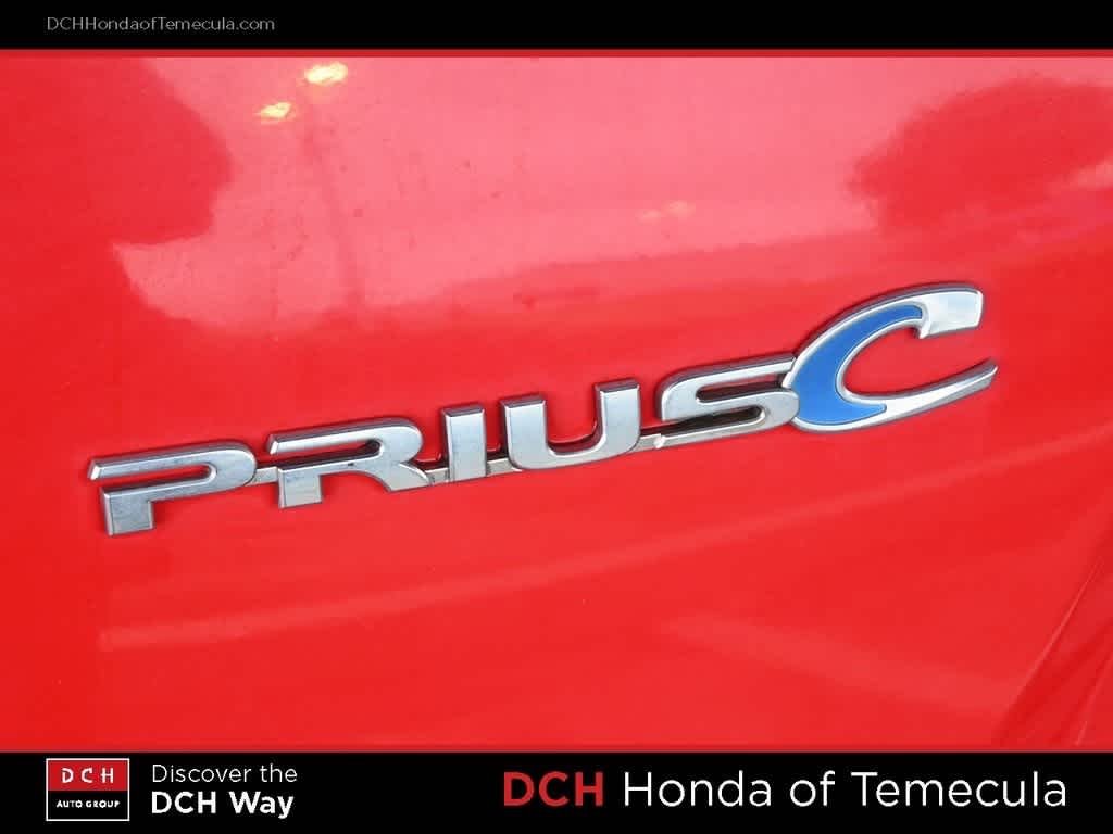 Thumbnail: 2015 Toyota Prius c - 7