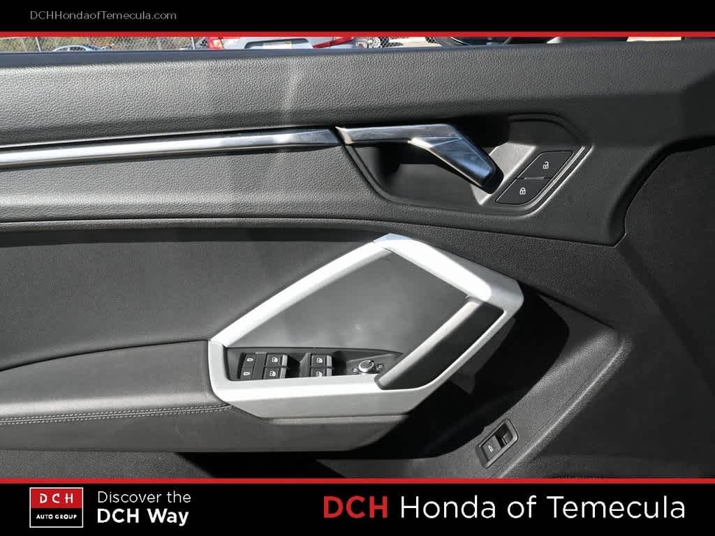 Thumbnail: 2021 Audi Q3 - 15