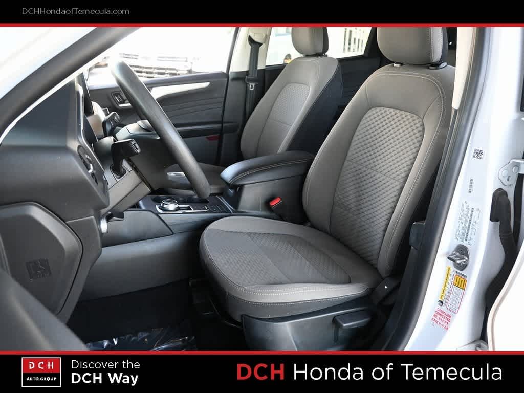 Thumbnail: 2022 Ford Escape - 18