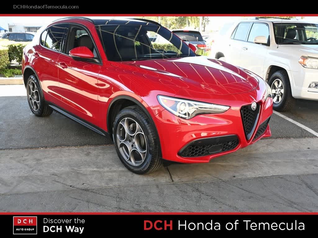 2023 Alfa Romeo Stelvio Sprint photo 3