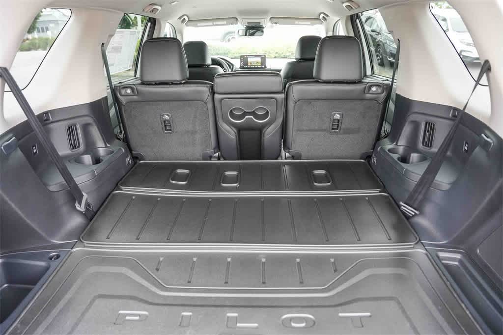 Thumbnail: 2025 Honda Pilot - 12