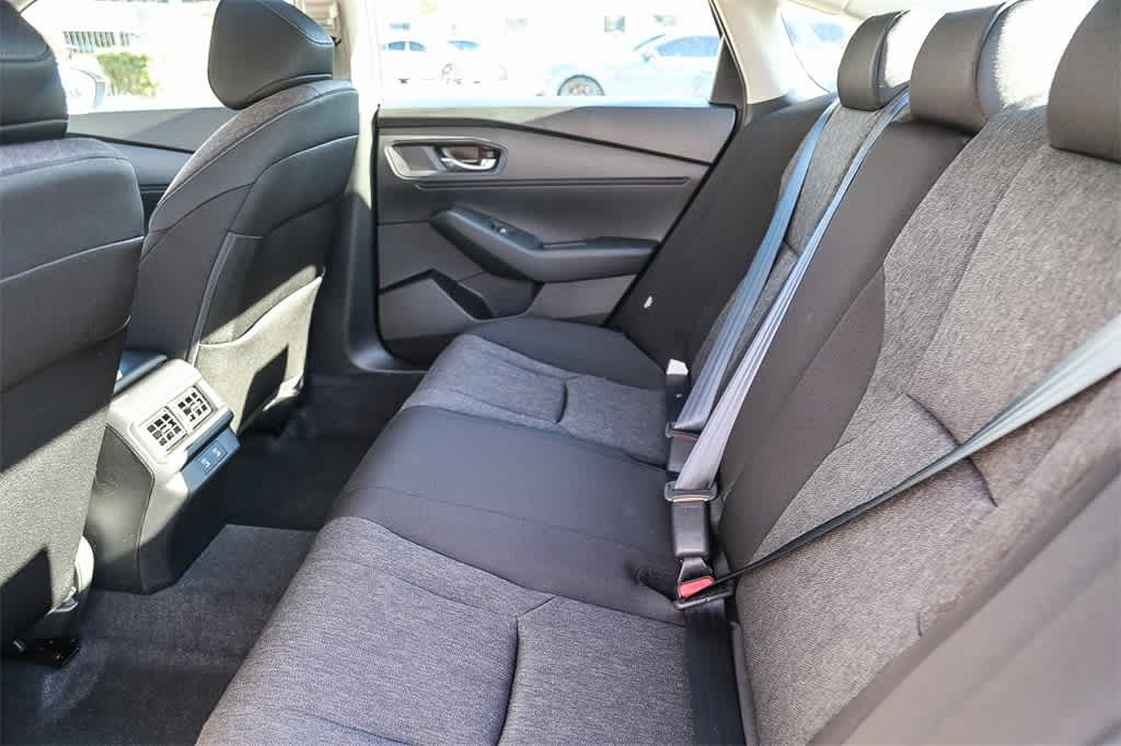2025 Honda Accord LX 19