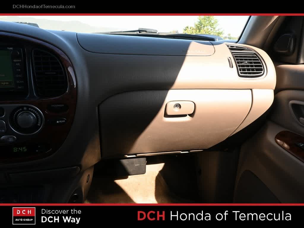 2006 Toyota Sequoia Limited 13
