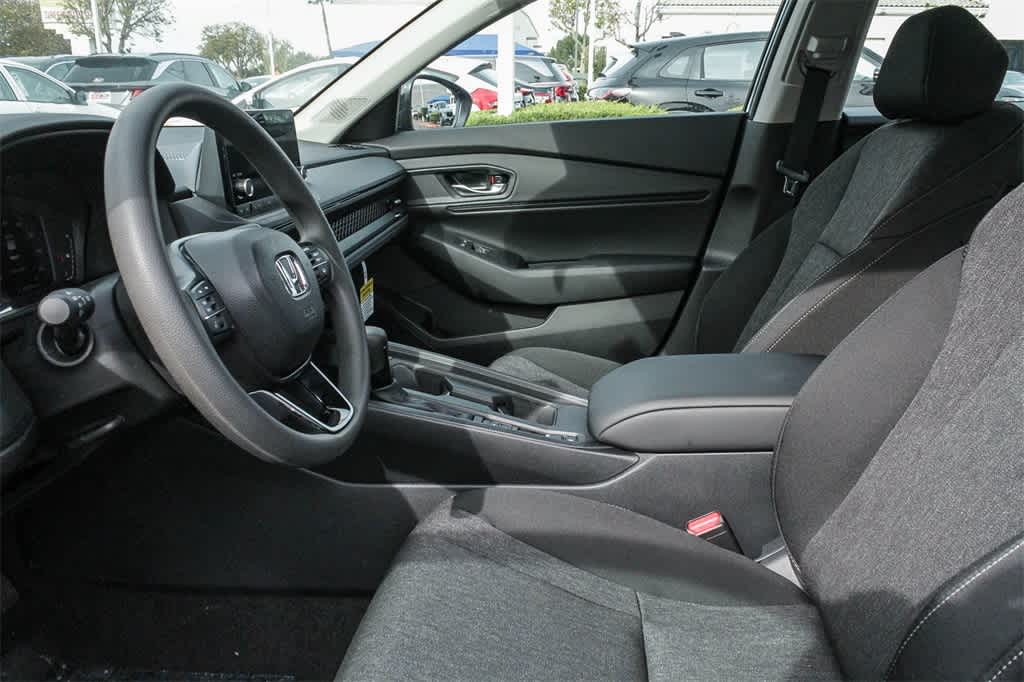 2025 Honda Accord SE 16