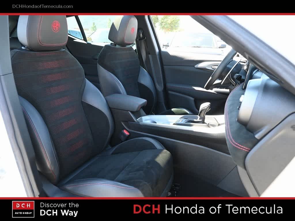 Thumbnail: 2024 Alfa Romeo Tonale - 21