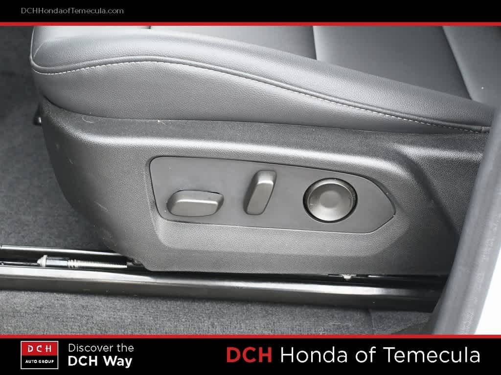 Thumbnail: 2024 Chevrolet Colorado - 17