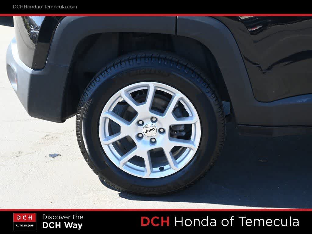 Thumbnail: 2022 Jeep Renegade - 23