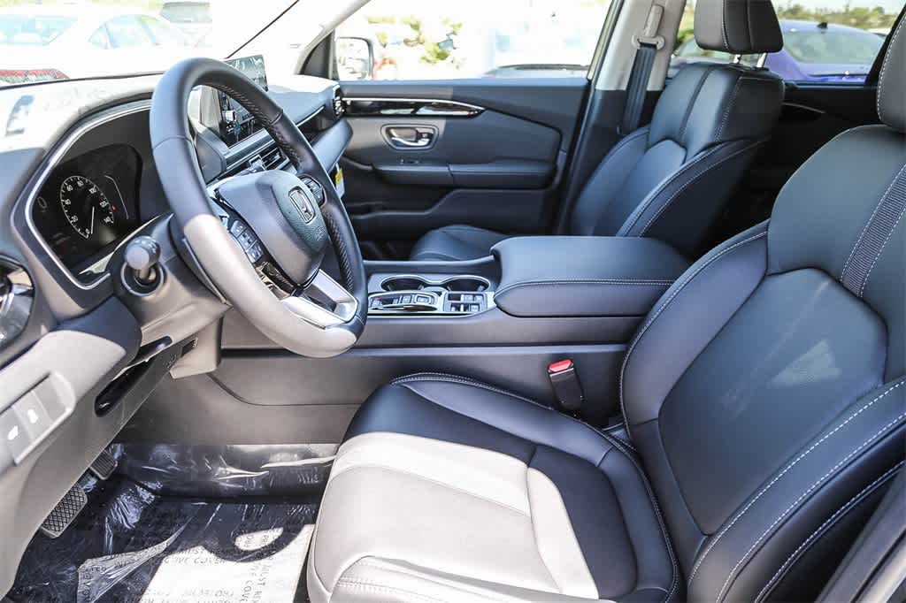 2025 Honda Pilot Touring 18