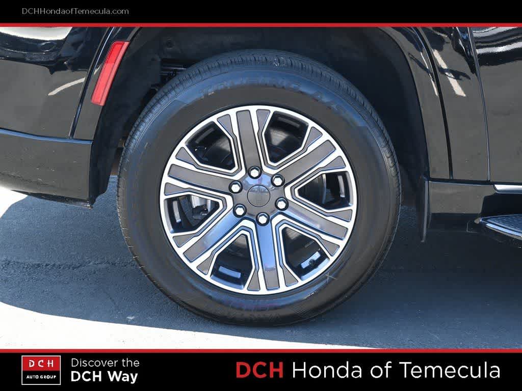 Thumbnail: 2024 Jeep Wagoneer - 24