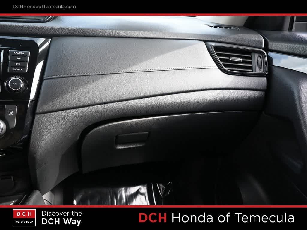 Thumbnail: 2020 Nissan Rogue - 14