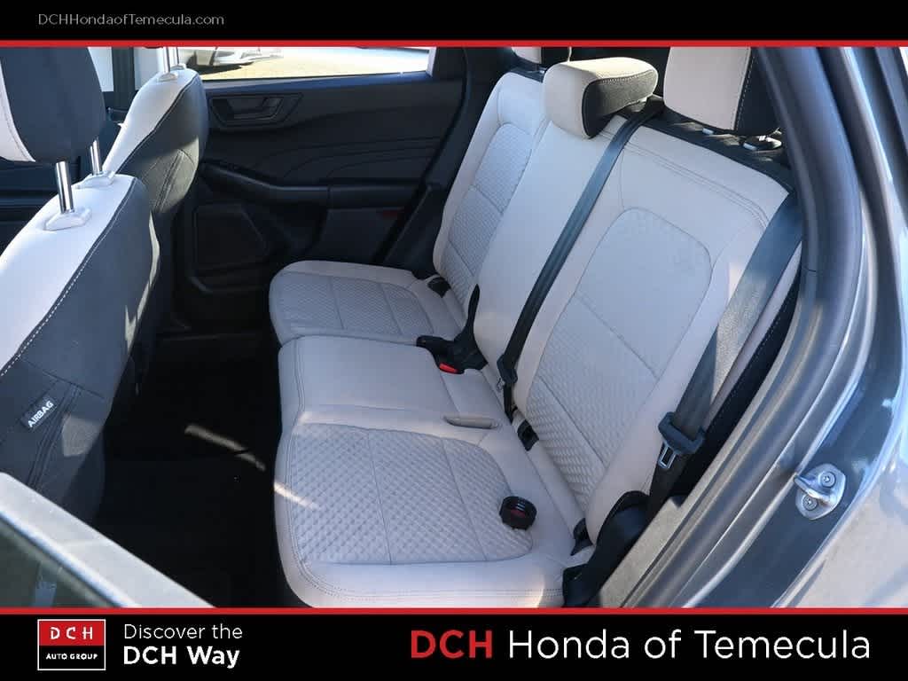 Thumbnail: 2022 Ford Escape - 18