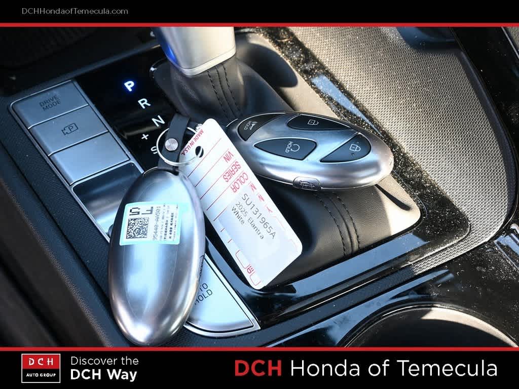 Thumbnail: 2025 Hyundai Elantra - 14